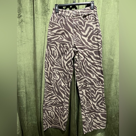 Zebra Print Pants - Picture 2 of 4